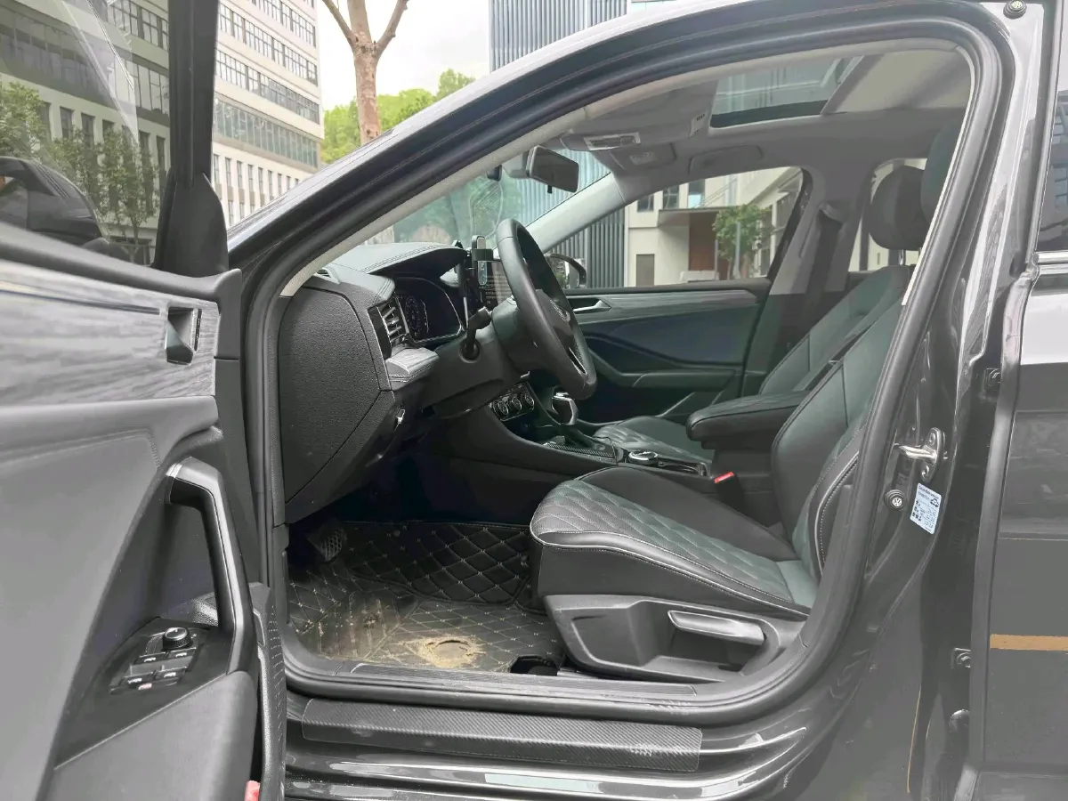 2023 Volkswagen Sagitar 1.5T 160HP L4 7DCT,autocango,china used car exporter,china ev exporter,chinese used car exporter,chinese used ev exporter