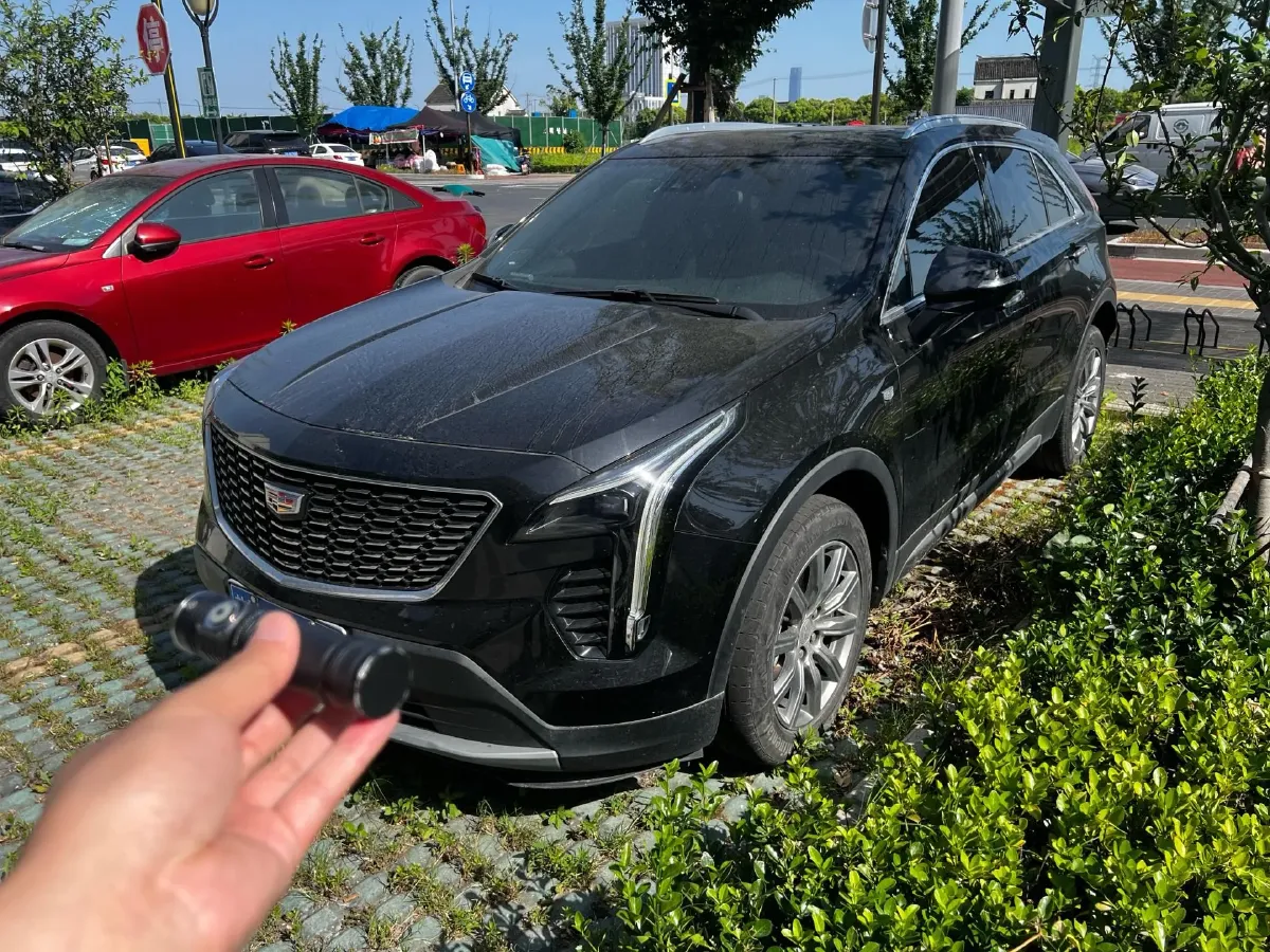 2022 Cadillac XT4 2.0T 237HP L4 9AT,autocango,china used car exporter,china ev exporter,chinese used car exporter,chinese used ev exporter