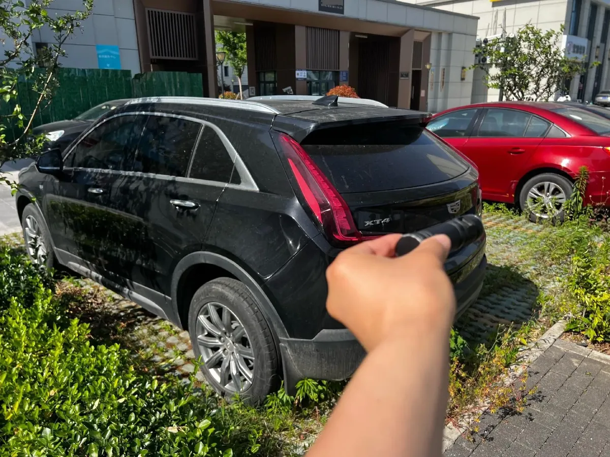 2022 Cadillac XT4 2.0T 237HP L4 9AT,autocango,china used car exporter,china ev exporter,chinese used car exporter,chinese used ev exporter