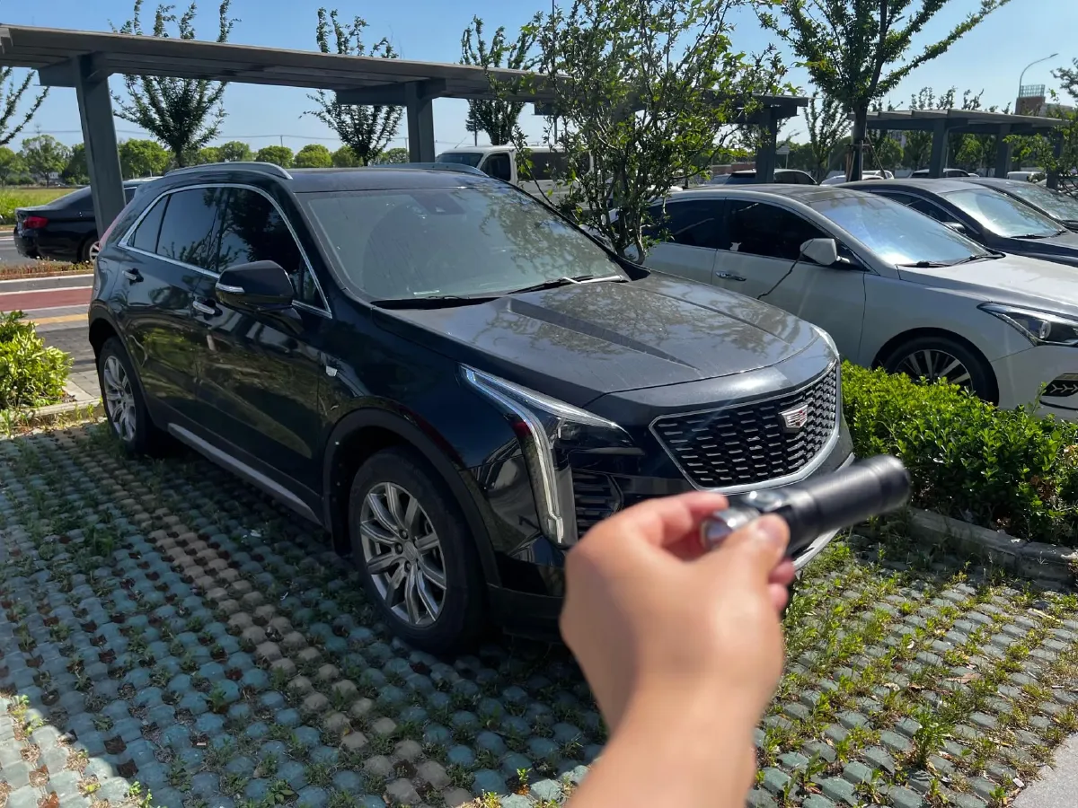 2022 Cadillac XT4 2.0T 237HP L4 9AT,autocango,china used car exporter,china ev exporter,chinese used car exporter,chinese used ev exporter