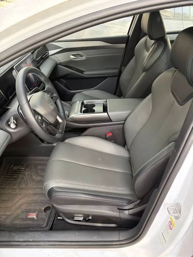 2025 BYD QinL BEV,autocango,china used car exporter,china ev exporter,chinese used car exporter,chinese used ev exporter
