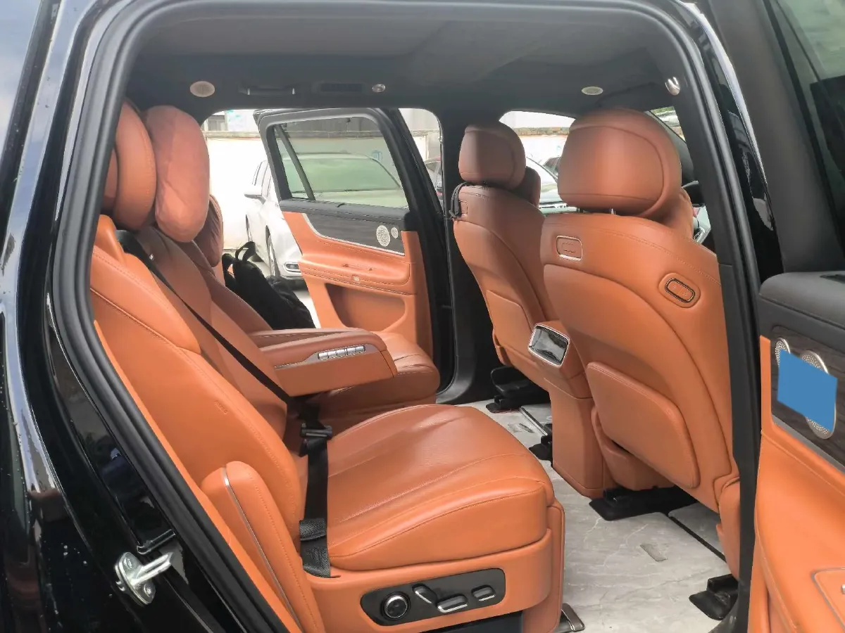 2024 AITO AITO M9 1.5T 152HP L4 REEV 42KWH,autocango,china used car exporter,china ev exporter,chinese used car exporter,chinese used ev exporter