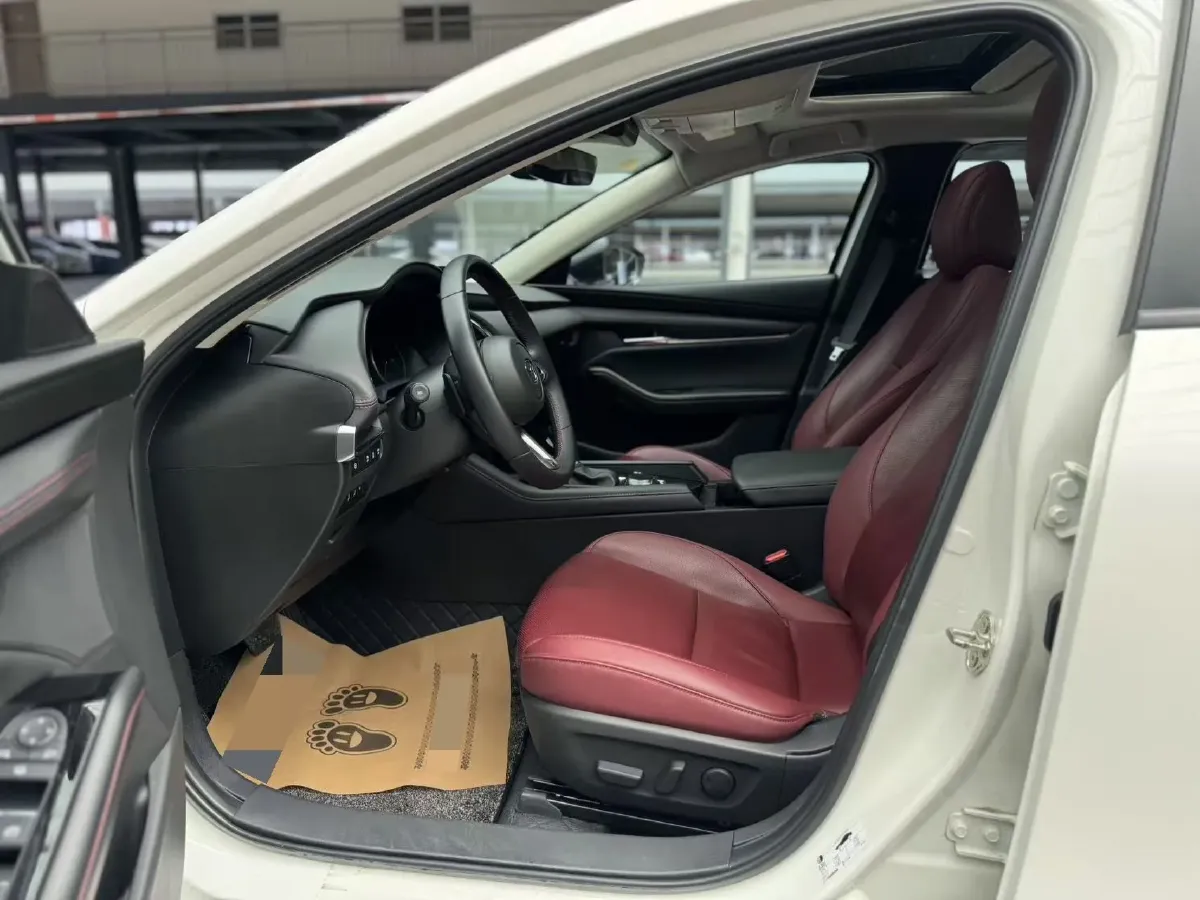 2023 Mazda 3 Axela 2.0L 158HP L4 6AT,autocango,china used car exporter,china ev exporter,chinese used car exporter,chinese used ev exporter