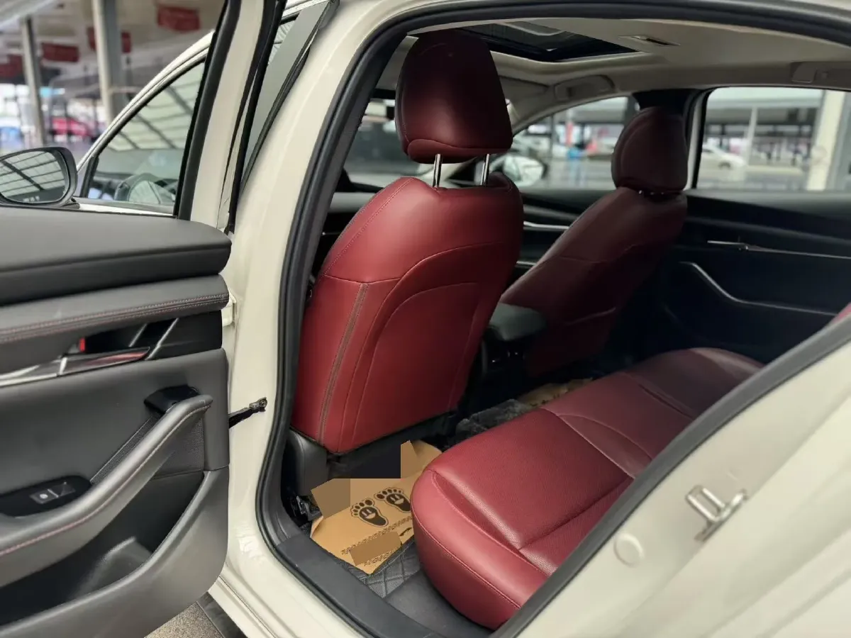 2023 Mazda 3 Axela 2.0L 158HP L4 6AT,autocango,china used car exporter,china ev exporter,chinese used car exporter,chinese used ev exporter