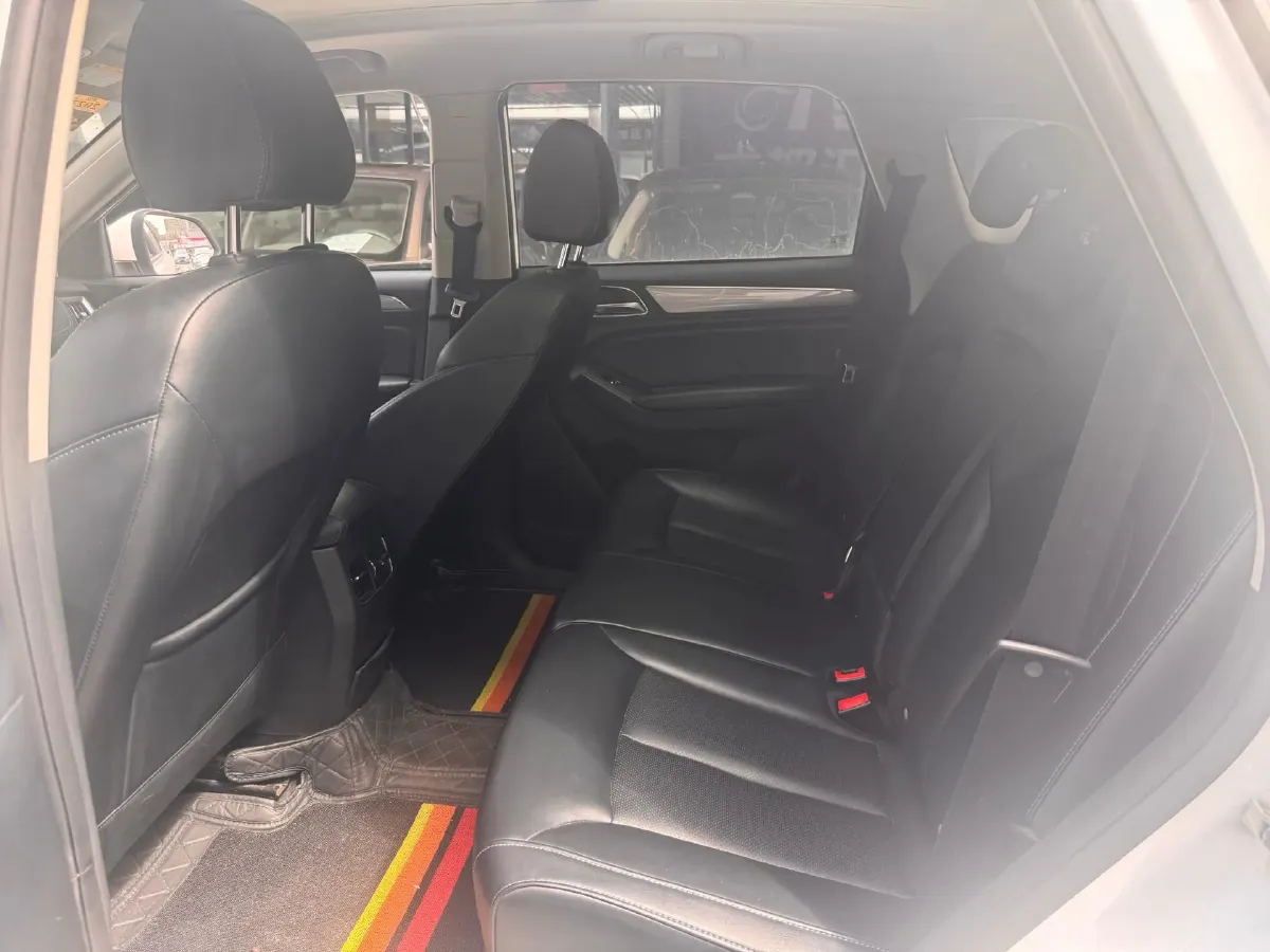2020 Roewe i6 1.5T 169HP L4 7DCT,autocango,china used car exporter,china ev exporter,chinese used car exporter,chinese used ev exporter