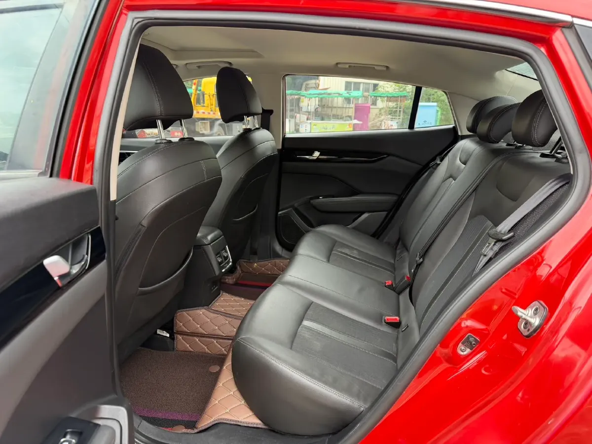 2020 DongFeng Aeolus YiXuan 1.5T 150HP L4 6DCT,autocango,china used car exporter,china ev exporter,chinese used car exporter,chinese used ev exporter