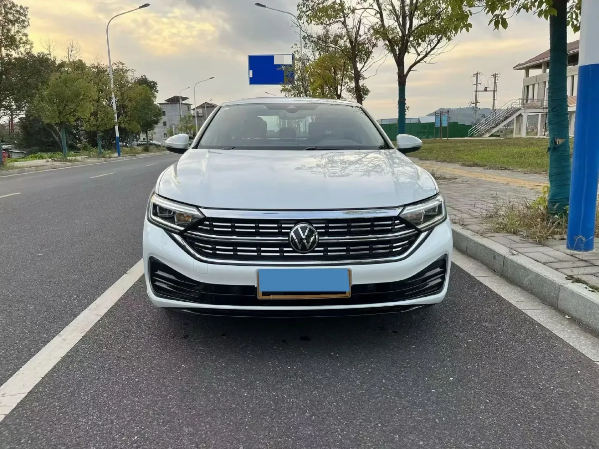 2022 Volkswagen Sagitar 1.2T 116HP L4 7DCT,autocango,china used car exporter,china ev exporter,chinese used car exporter,chinese used ev exporter