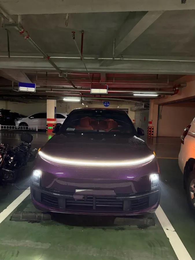 2022 Li L9 Range Extended 154HP REEV 42.6KWH,autocango,china used car exporter,china ev exporter,chinese used car exporter,chinese used ev exporter