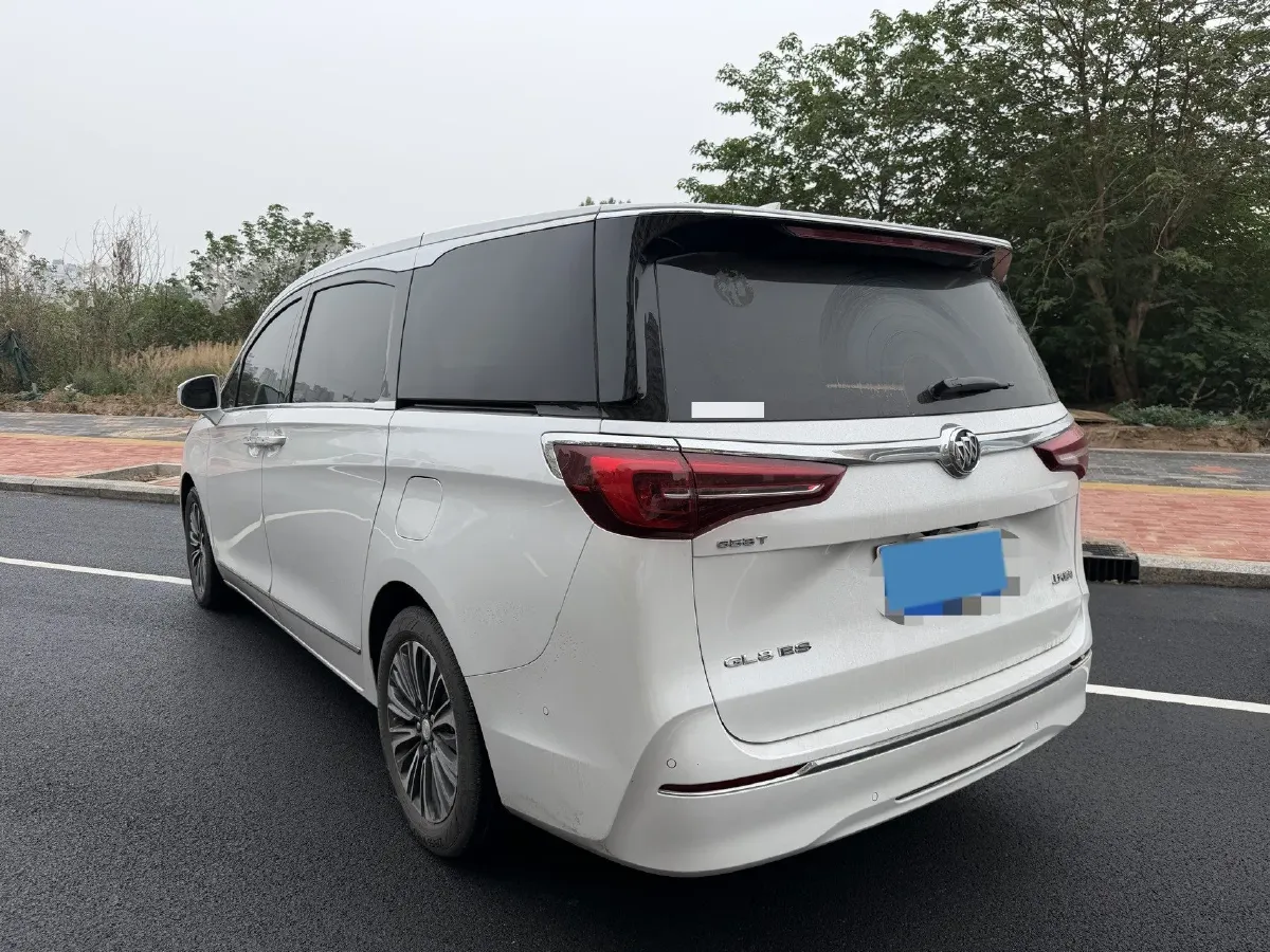 2021 Buick GL8 2.0T 237HP L4 9AT,autocango,china used car exporter,china ev exporter,chinese used car exporter,chinese used ev exporter