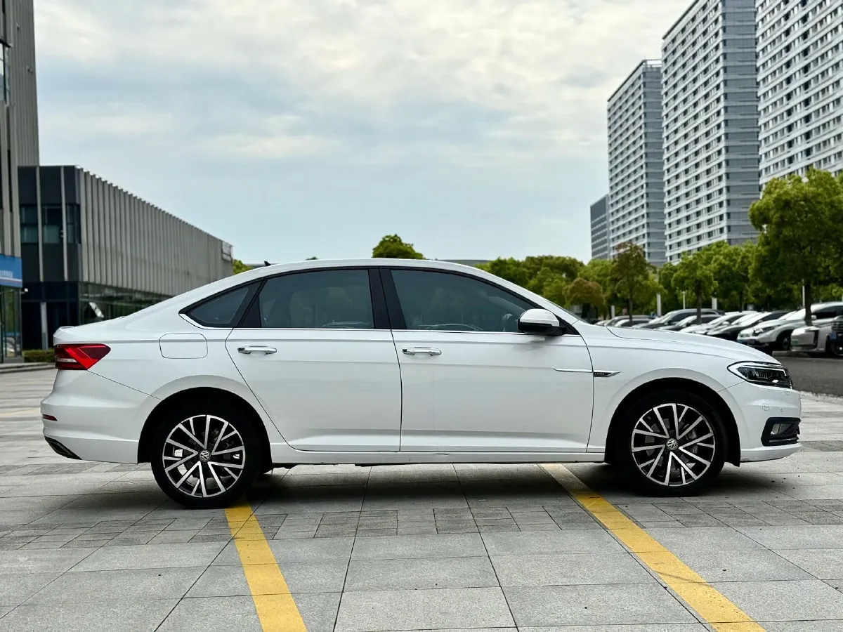 2019 Buick Verano 1.5T 169HP L4 7DCT,autocango,china used car exporter,china ev exporter,chinese used car exporter,chinese used ev exporter
