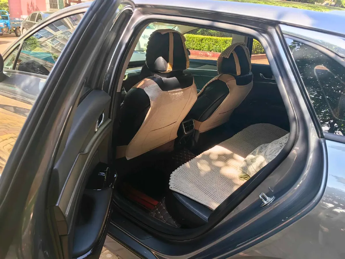 2020 Kia K5 1.5T 170HP L4 7DCT,autocango,china used car exporter,china ev exporter,chinese used car exporter,chinese used ev exporter