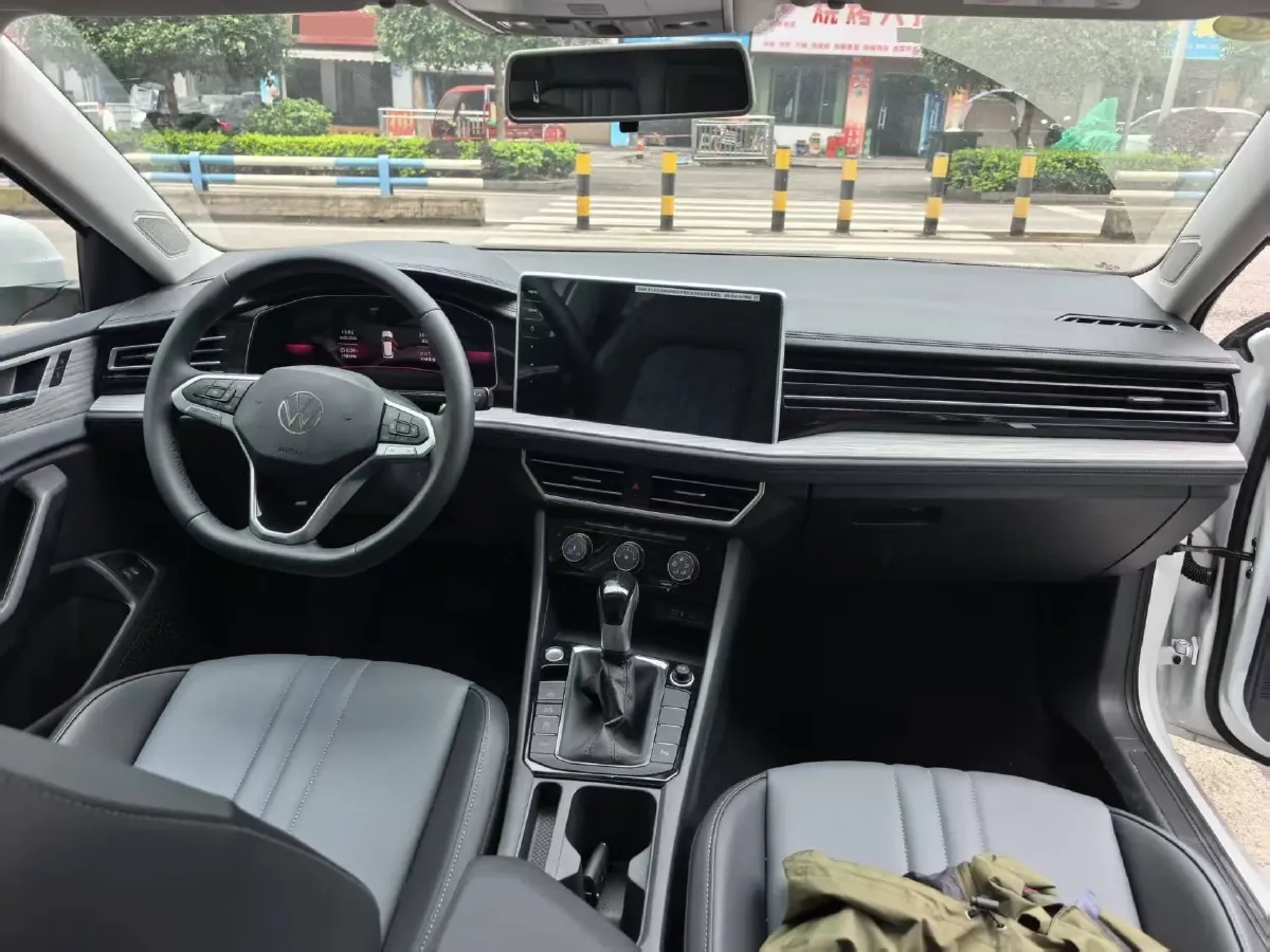 2026 Volkswagen Sagitar 1.5T 160HP L4 7DCT,autocango,china used car exporter,china ev exporter,chinese used car exporter,chinese used ev exporter