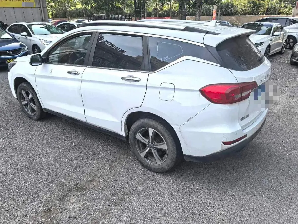 2018 Haval M6 1.5T 150HP L4 7DCT,autocango,china used car exporter,china ev exporter,chinese used car exporter,chinese used ev exporter