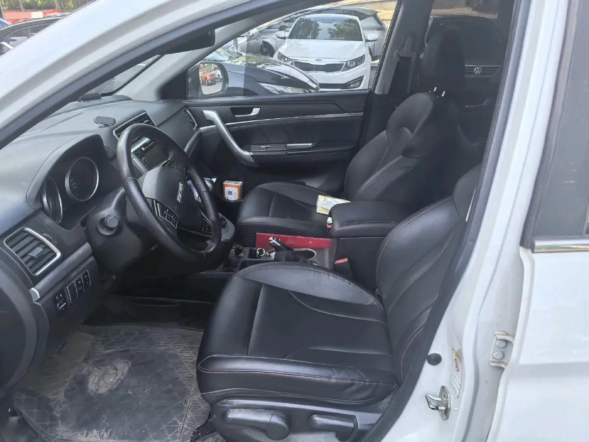 2018 Haval M6 1.5T 150HP L4 7DCT,autocango,china used car exporter,china ev exporter,chinese used car exporter,chinese used ev exporter