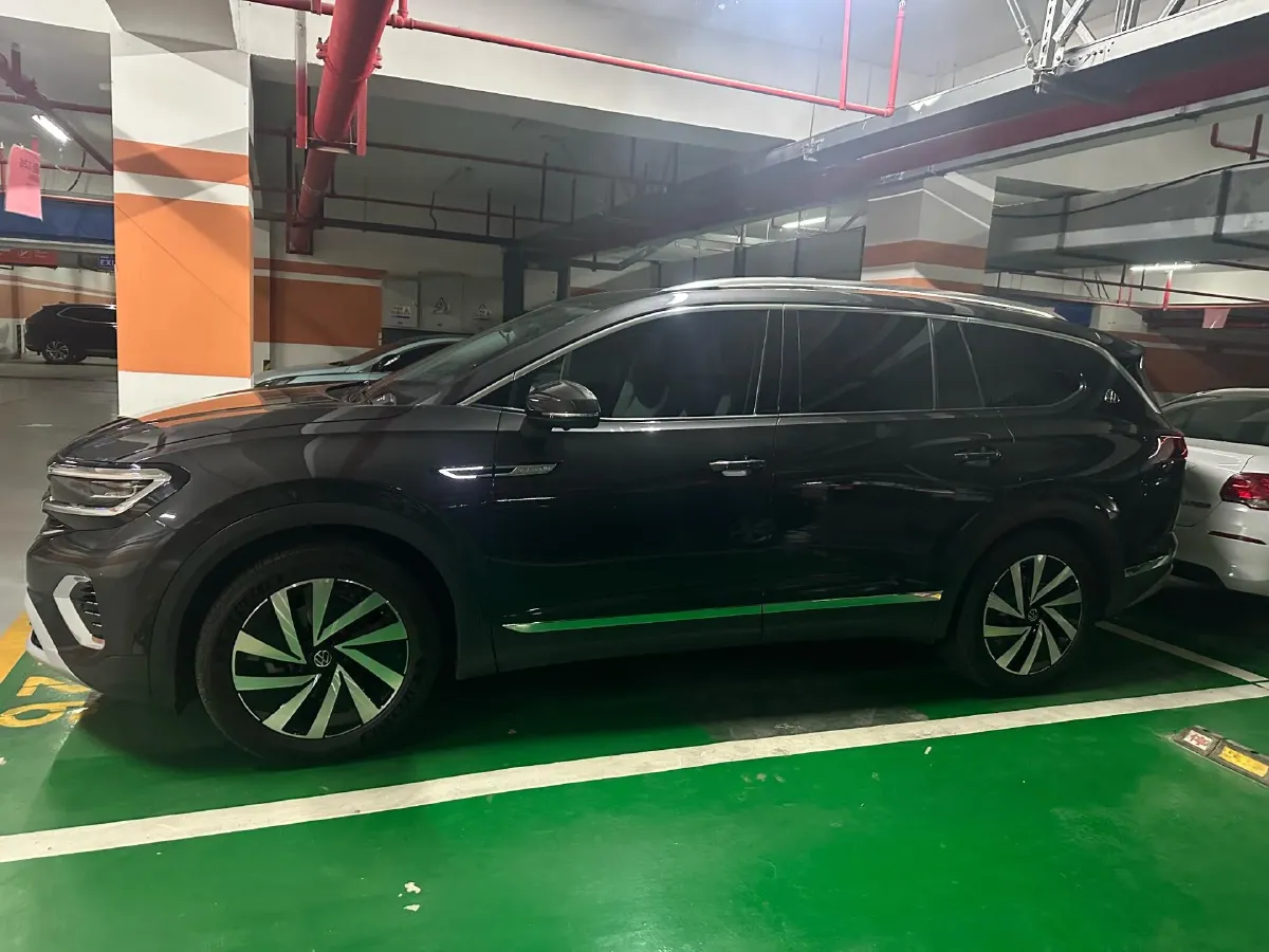 2021 Volkswagen Talagon 2.0T 220HP L4 7DCT,autocango,china used car exporter,china ev exporter,chinese used car exporter,chinese used ev exporter