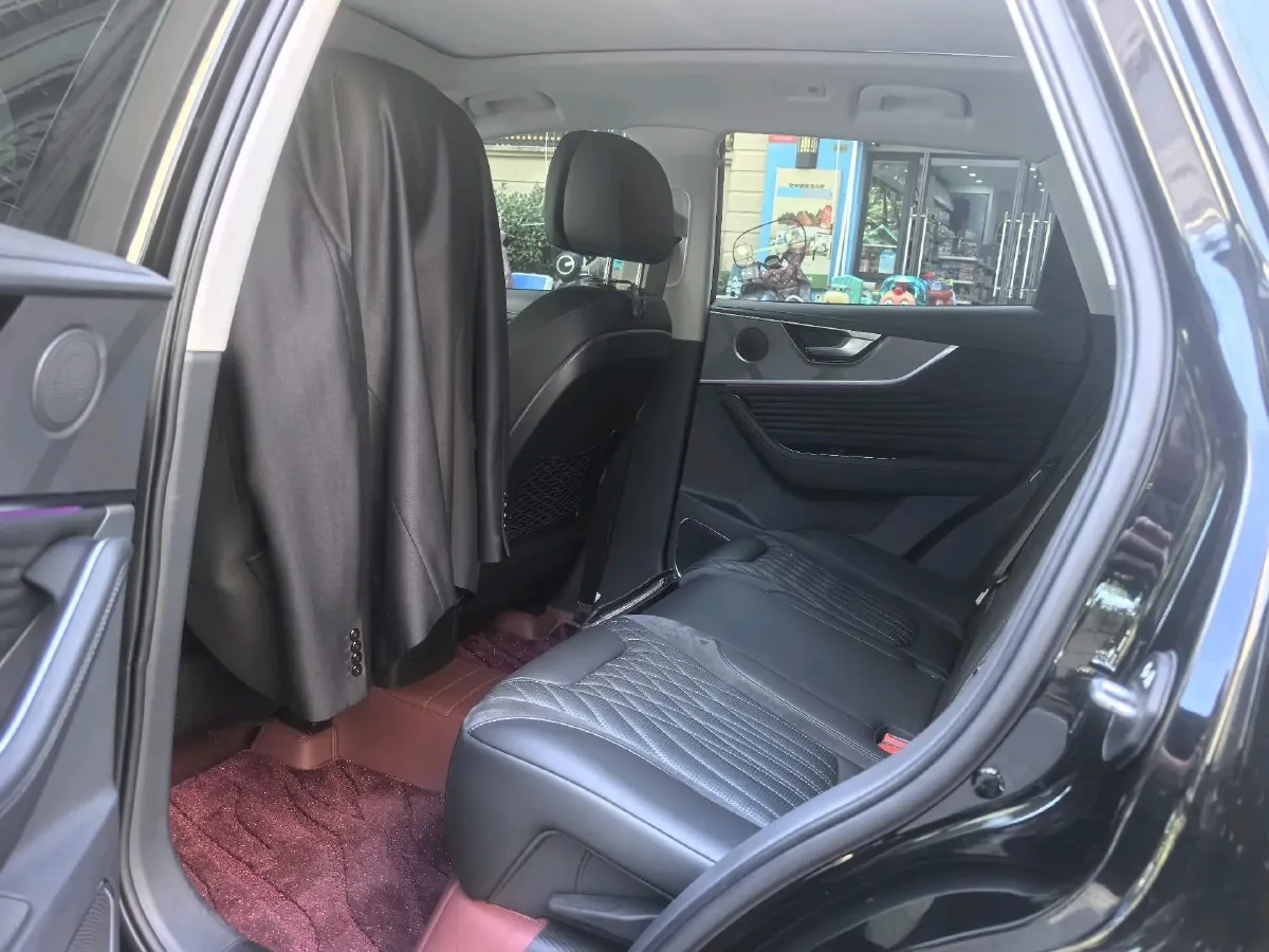 2023 HongQi HS5 2.0T 252HP L4 8AT,autocango,china used car exporter,china ev exporter,chinese used car exporter,chinese used ev exporter