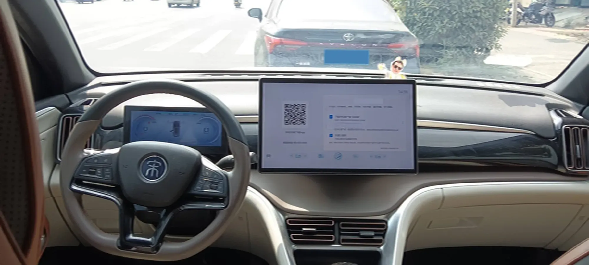 2022 Geely JiaJi 1.5T 177HP L3 7DCT PHEV 15.5KWH,autocango,china used car exporter,china ev exporter,chinese used car exporter,chinese used ev exporter