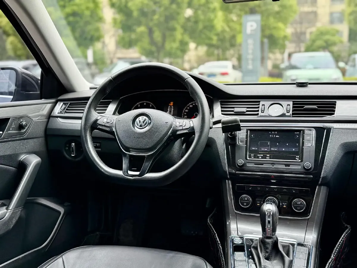 2017 Volkswagen Passat 1.4T 150HP L4 7DCT,autocango,china used car exporter,china ev exporter,chinese used car exporter,chinese used ev exporter