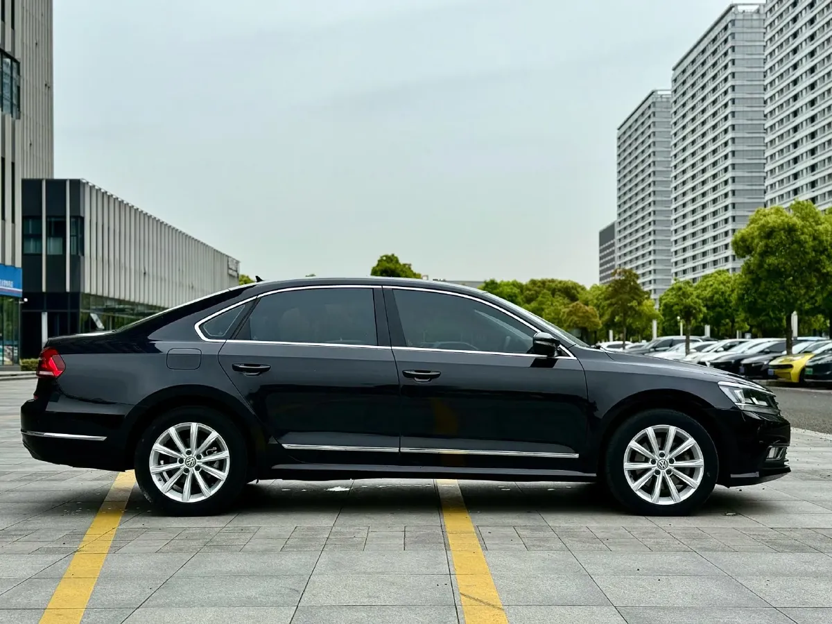 2017 Volkswagen Passat 1.4T 150HP L4 7DCT,autocango,china used car exporter,china ev exporter,chinese used car exporter,chinese used ev exporter