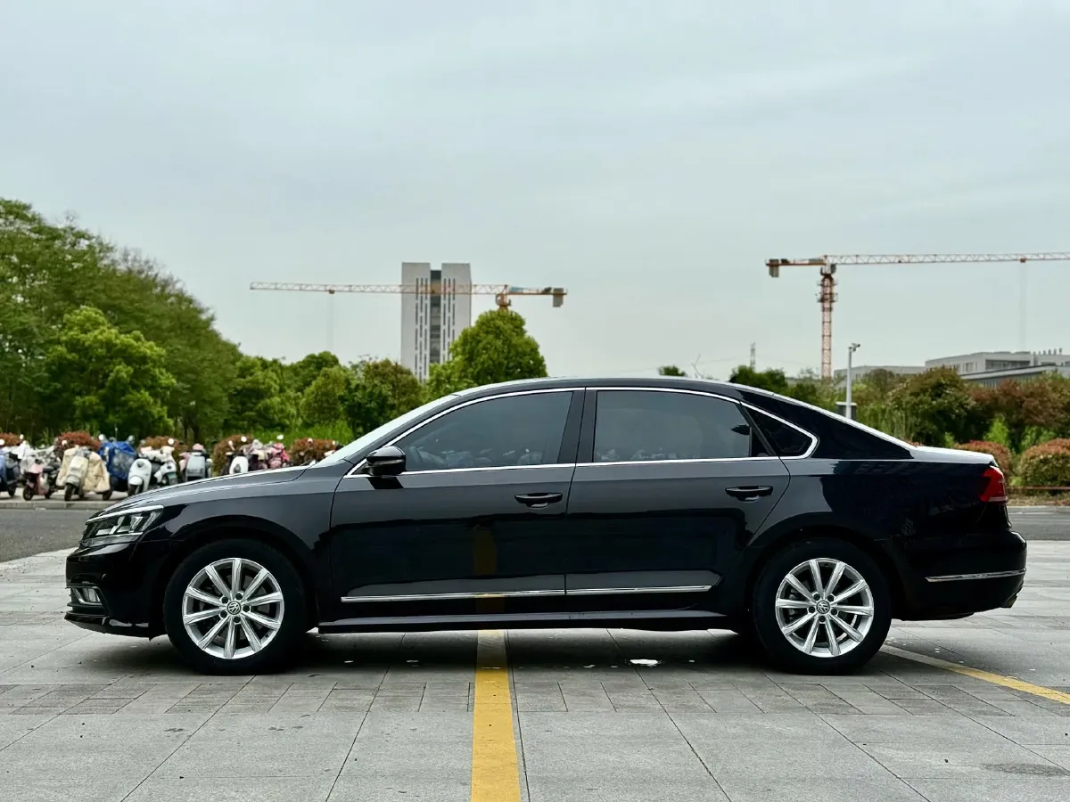 2017 Volkswagen Passat 1.4T 150HP L4 7DCT,autocango,china used car exporter,china ev exporter,chinese used car exporter,chinese used ev exporter
