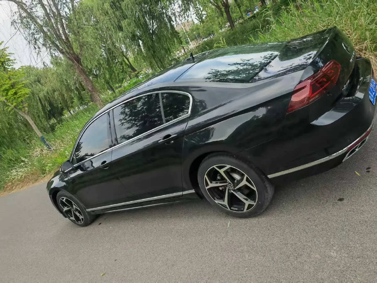 2023 Volkswagen Magotan 2.0T 186HP L4 7DCT,autocango,china used car exporter,china ev exporter,chinese used car exporter,chinese used ev exporter