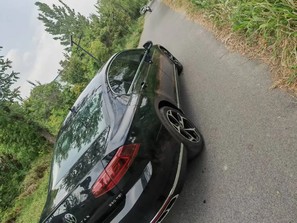 2023 Volkswagen Magotan 2.0T 186HP L4 7DCT,autocango,china used car exporter,china ev exporter,chinese used car exporter,chinese used ev exporter