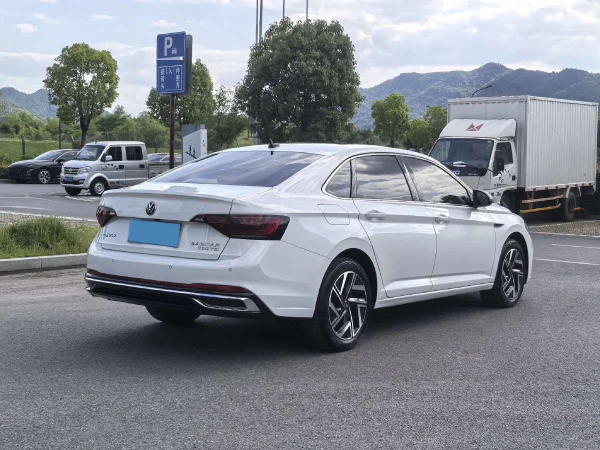 2023 Volkswagen Sagitar 1.5T 160HP L4 7DCT,autocango,china used car exporter,china ev exporter,chinese used car exporter,chinese used ev exporter