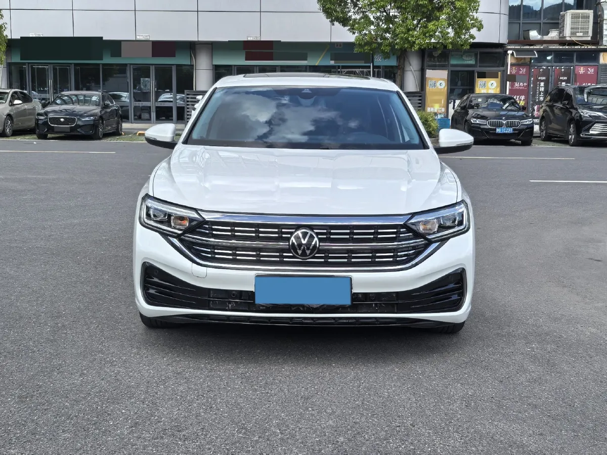 2023 Volkswagen Sagitar 1.5T 160HP L4 7DCT,autocango,china used car exporter,china ev exporter,chinese used car exporter,chinese used ev exporter