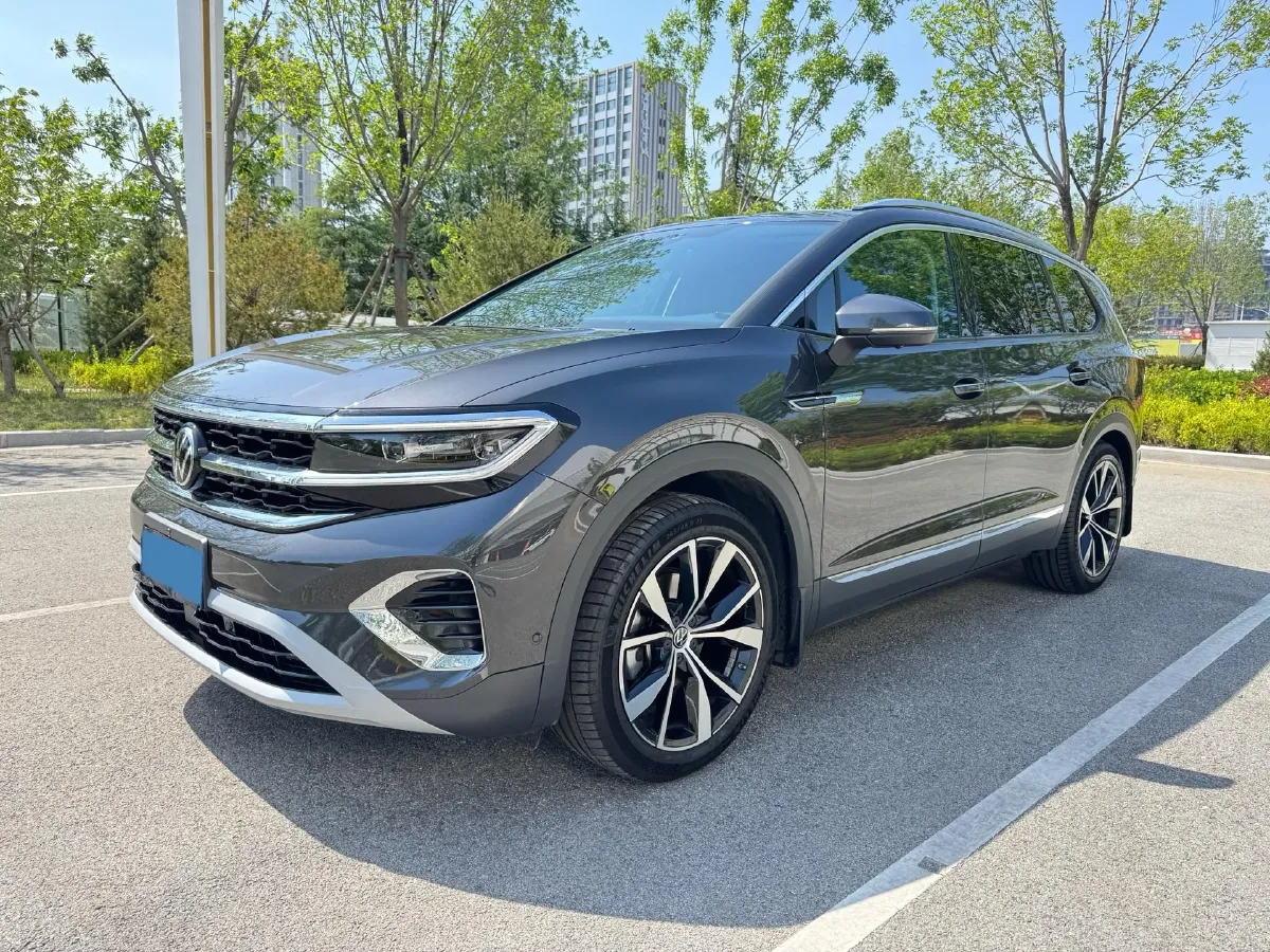 2024 Volkswagen Talagon 2.5T 299HP V6 7DCT,autocango,china used car exporter,china ev exporter,chinese used car exporter,chinese used ev exporter
