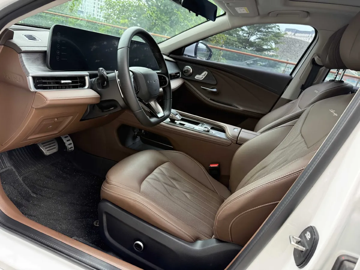 2025 Chery Arrizo 8 2.0T 254HP L4 7DCT,autocango,china used car exporter,china ev exporter,chinese used car exporter,chinese used ev exporter