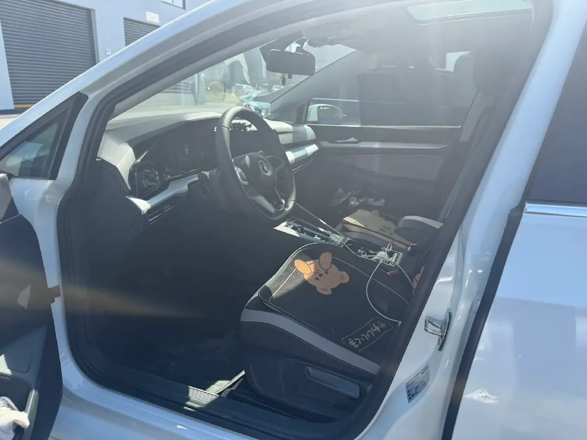 2021 Volkswagen Golf 1.4T 150HP L4 7DCT,autocango,china used car exporter,china ev exporter,chinese used car exporter,chinese used ev exporter
