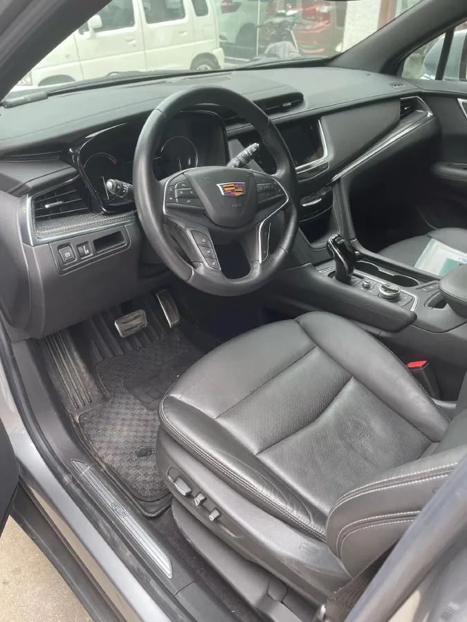 2022 Cadillac XT5 2.0T 237HP L4 9AT,autocango,china used car exporter,china ev exporter,chinese used car exporter,chinese used ev exporter