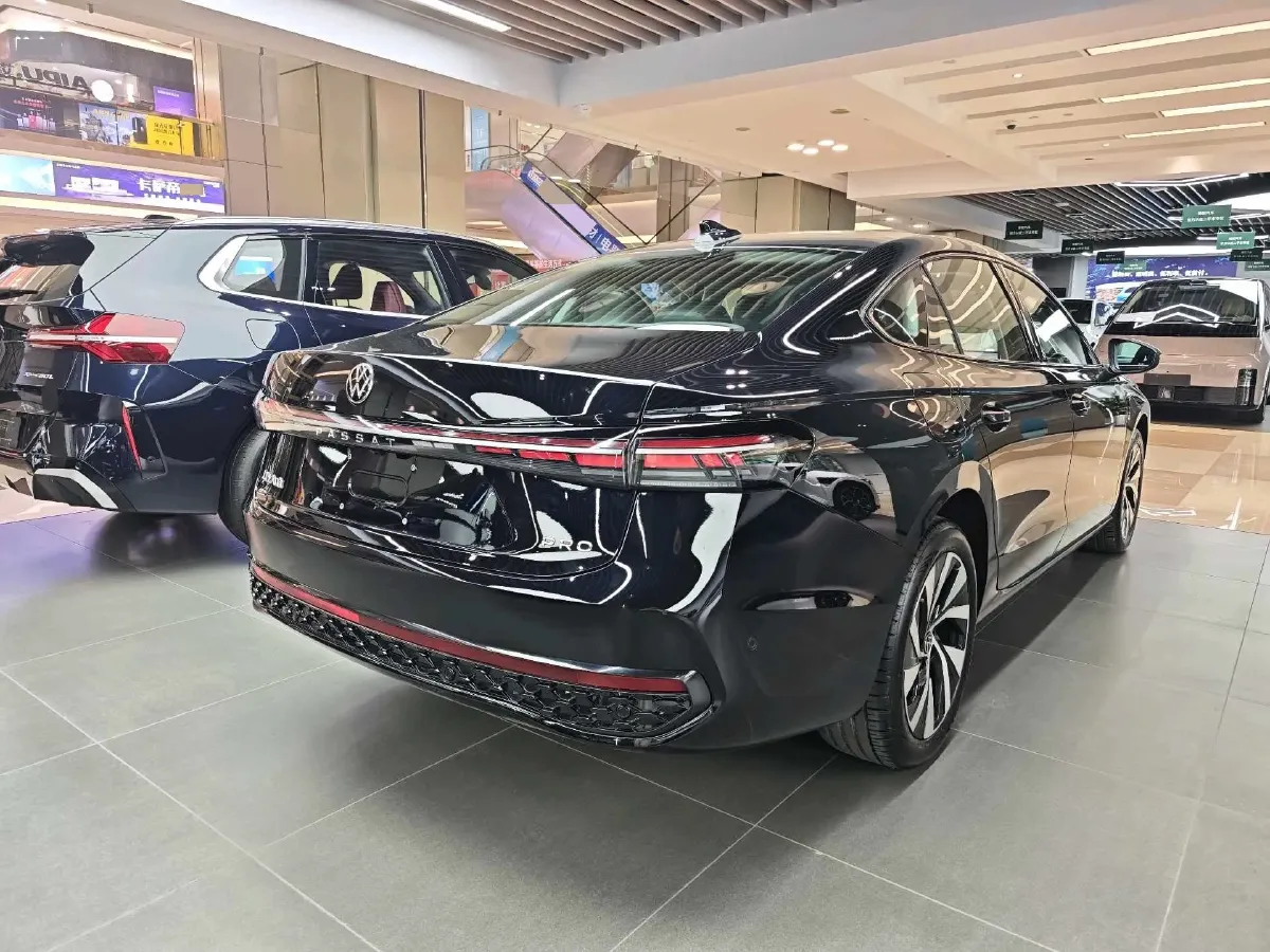 2026 Volkswagen Passat 2.0T 220HP L4 7DCT,autocango,china used car exporter,china ev exporter,chinese used car exporter,chinese used ev exporter