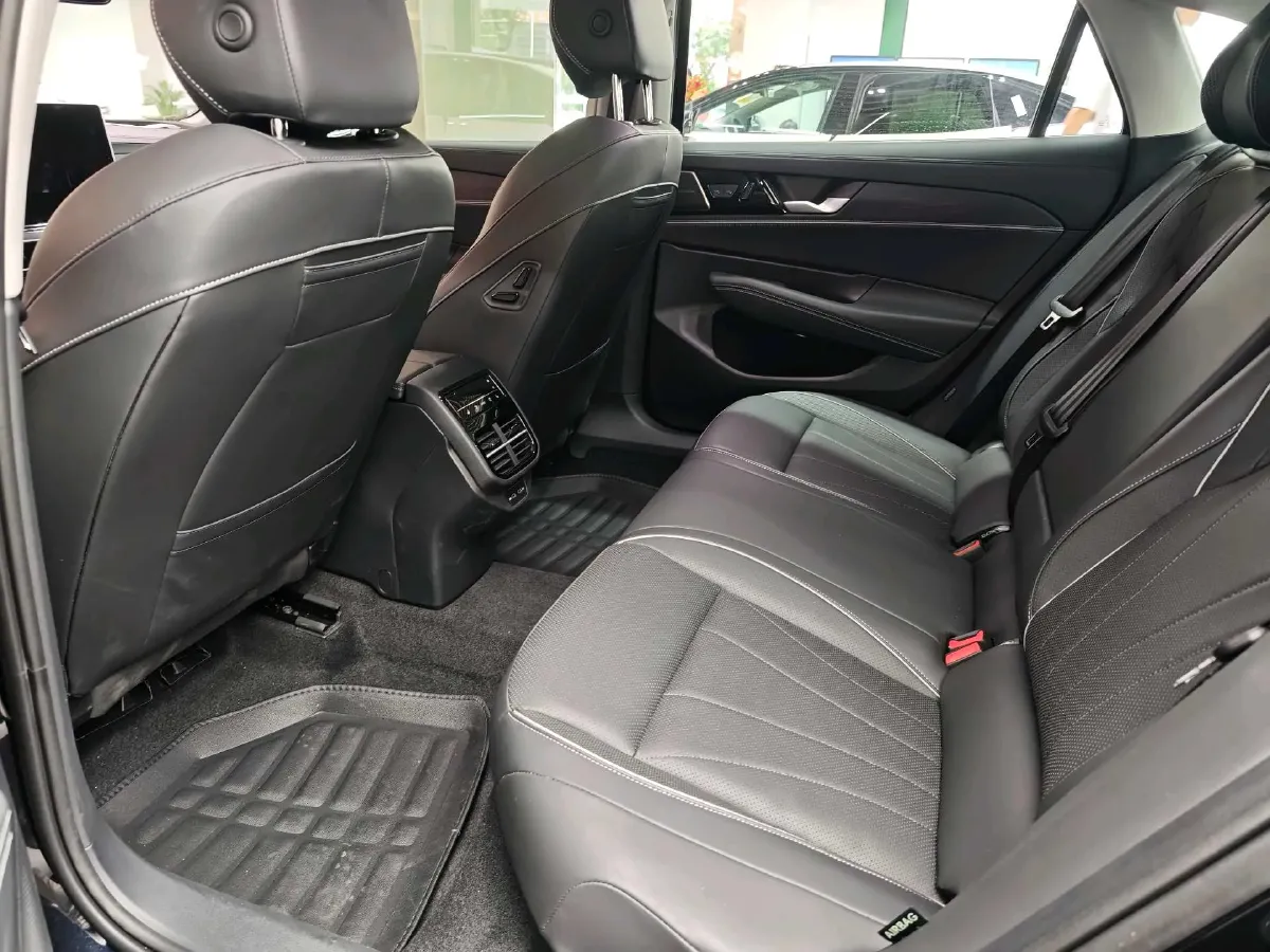 2026 Volkswagen Passat 2.0T 220HP L4 7DCT,autocango,china used car exporter,china ev exporter,chinese used car exporter,chinese used ev exporter
