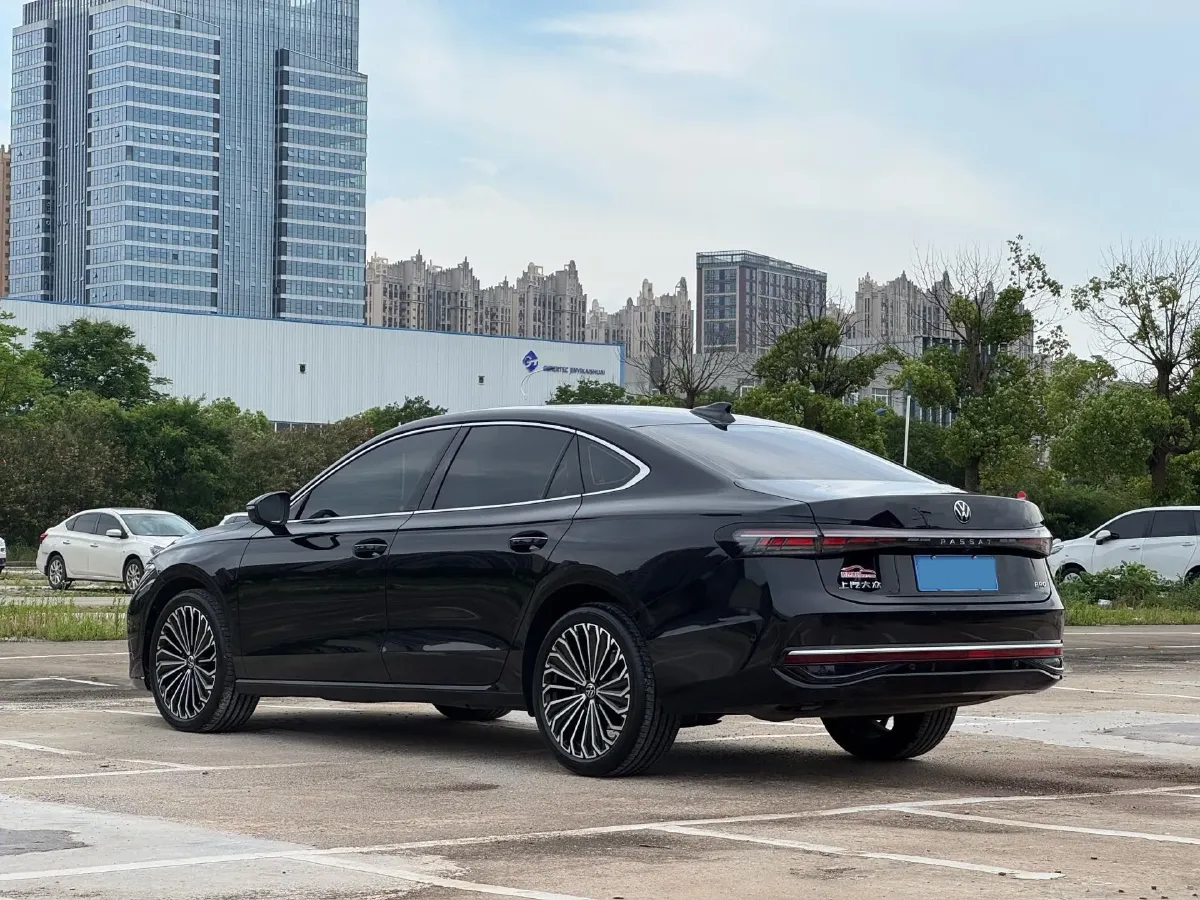 2025 Volkswagen Passat 2.0T 220HP L4 7DCT,autocango,china used car exporter,china ev exporter,chinese used car exporter,chinese used ev exporter
