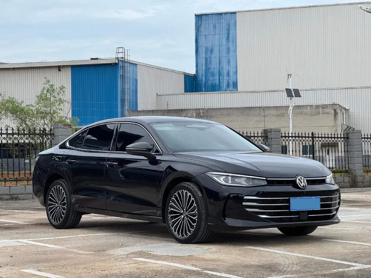 2025 Volkswagen Passat 2.0T 220HP L4 7DCT,autocango,china used car exporter,china ev exporter,chinese used car exporter,chinese used ev exporter