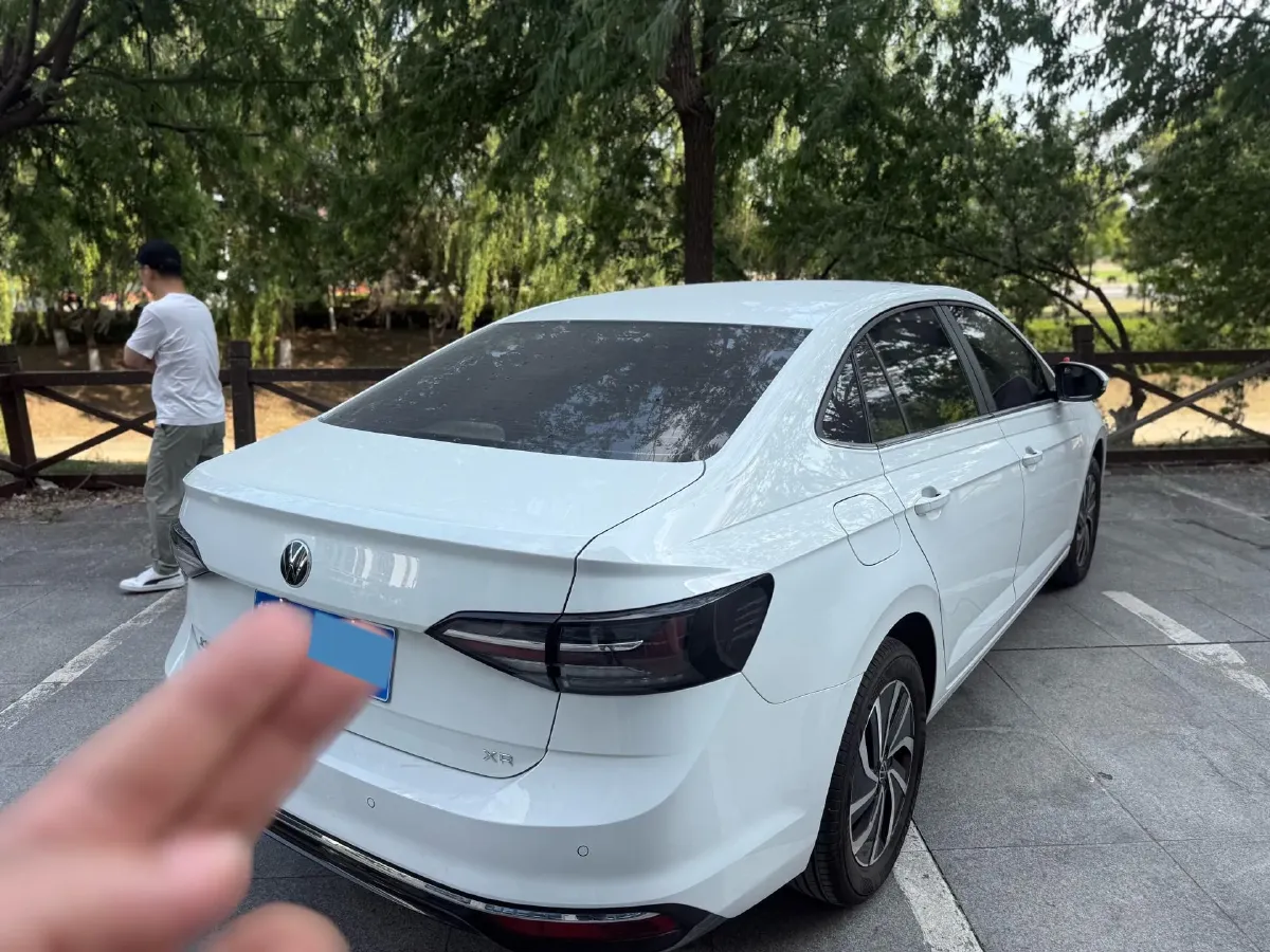 2025 Volkswagen Lavida 1.5L 110HP L4 6AT,autocango,china used car exporter,china ev exporter,chinese used car exporter,chinese used ev exporter