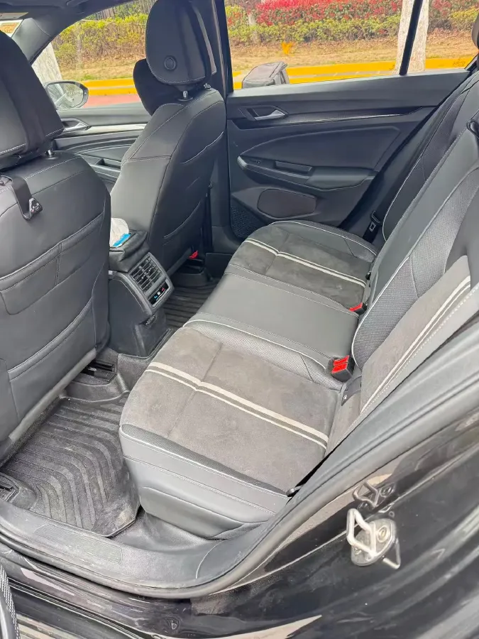 2021 Volkswagen Golf 1.4T 150HP L4 7DCT,autocango,china used car exporter,china ev exporter,chinese used car exporter,chinese used ev exporter