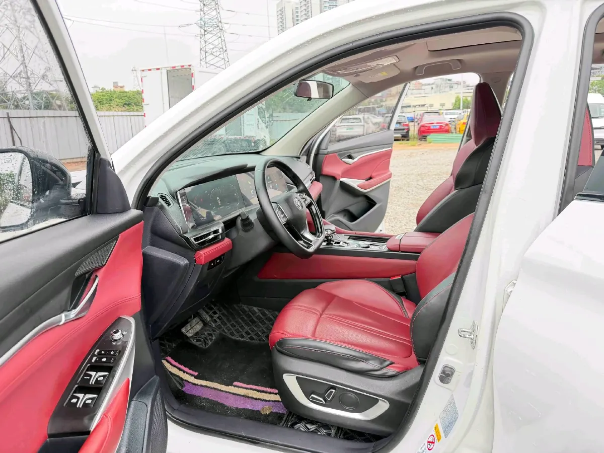 2020 ChangAn CS75 Plus 2.0T 233HP L4 8AT,autocango,china used car exporter,china ev exporter,chinese used car exporter,chinese used ev exporter