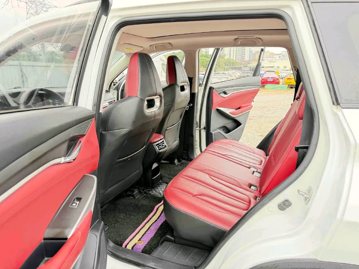 2020 ChangAn CS75 Plus 2.0T 233HP L4 8AT,autocango,china used car exporter,china ev exporter,chinese used car exporter,chinese used ev exporter