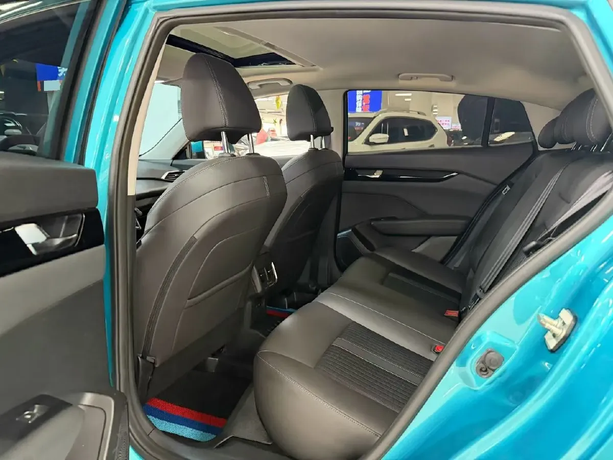 2020 DongFeng Aeolus YiXuan 1.5T 150HP L4 6DCT,autocango,china used car exporter,china ev exporter,chinese used car exporter,chinese used ev exporter