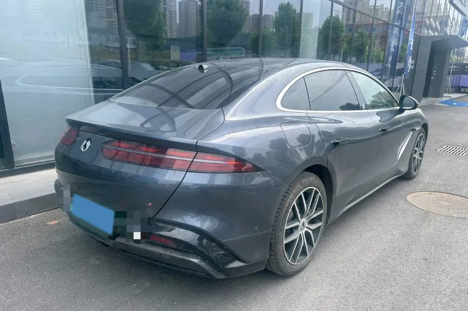2024 Denza DenzaZ9 2.0T 207HP L4 E-CVT PHEV 38.5KWH,autocango,china used car exporter,china ev exporter,chinese used car exporter,chinese used ev exporter