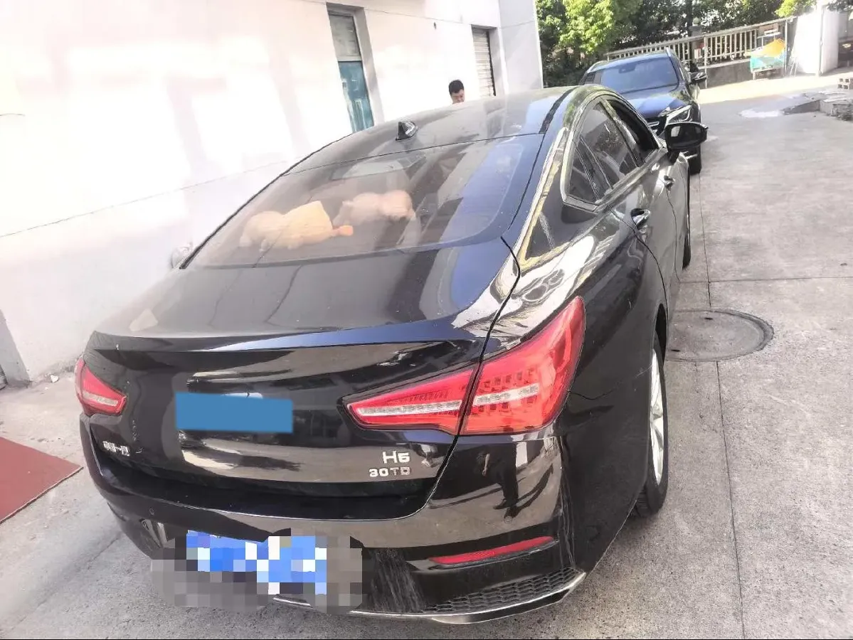 2019 HongQi H5 1.8T 180HP L4 6AT,autocango,china used car exporter,china ev exporter,chinese used car exporter,chinese used ev exporter