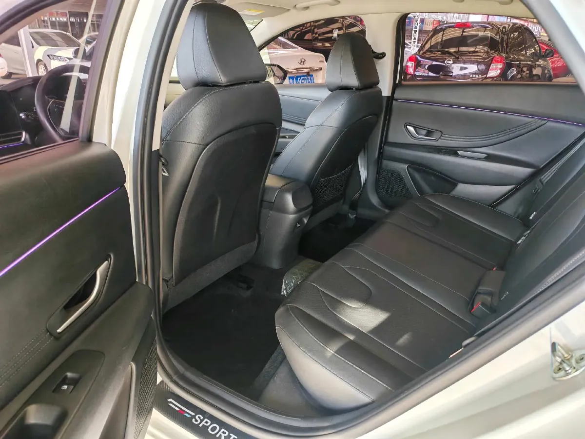 2021 Hyundai Elantra 1.5L 115HP L4 CVT,autocango,china used car exporter,china ev exporter,chinese used car exporter,chinese used ev exporter
