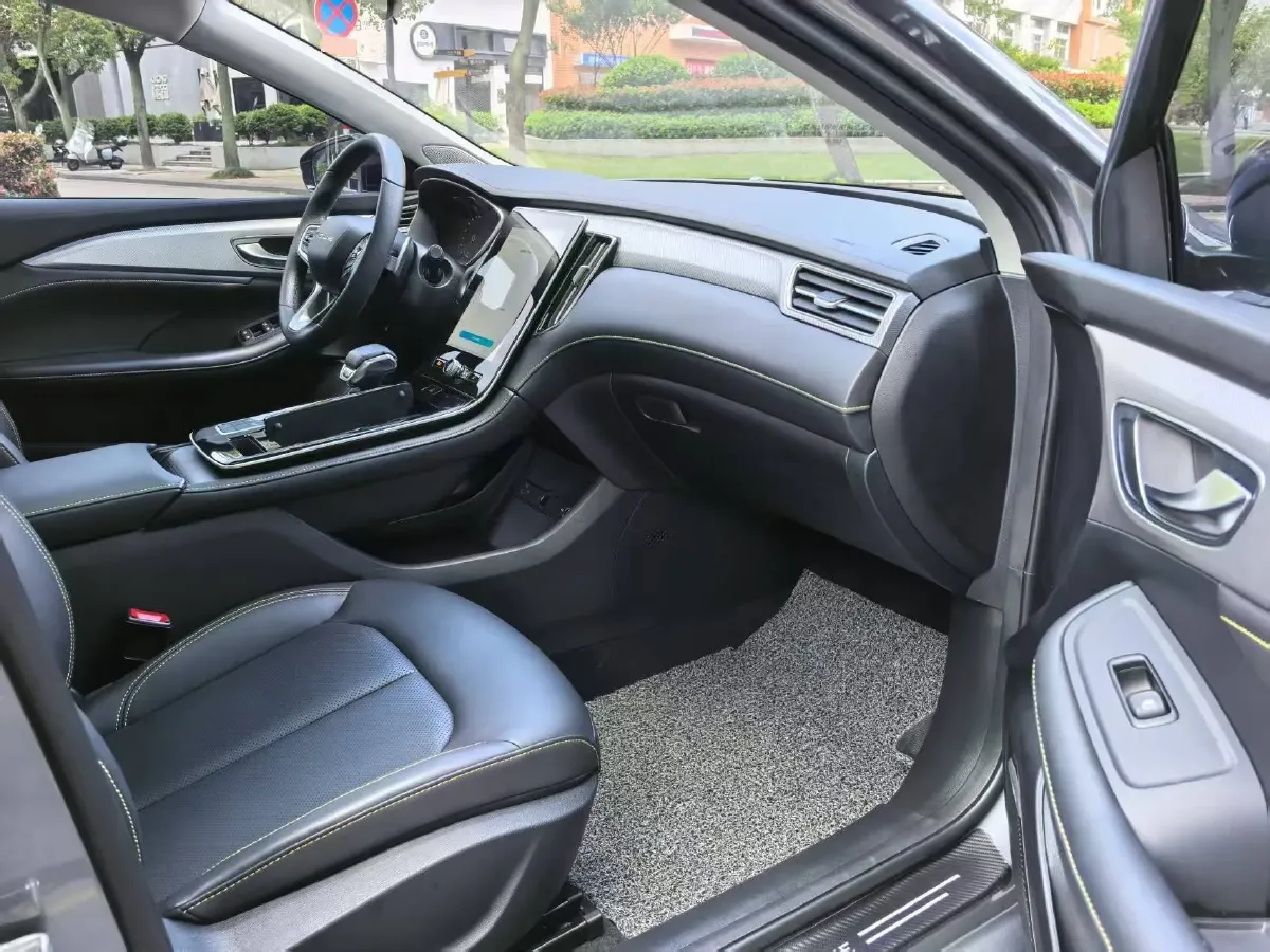 2020 Roewe i6 MAX 1.5T 173HP L4 7DCT,autocango,china used car exporter,china ev exporter,chinese used car exporter,chinese used ev exporter