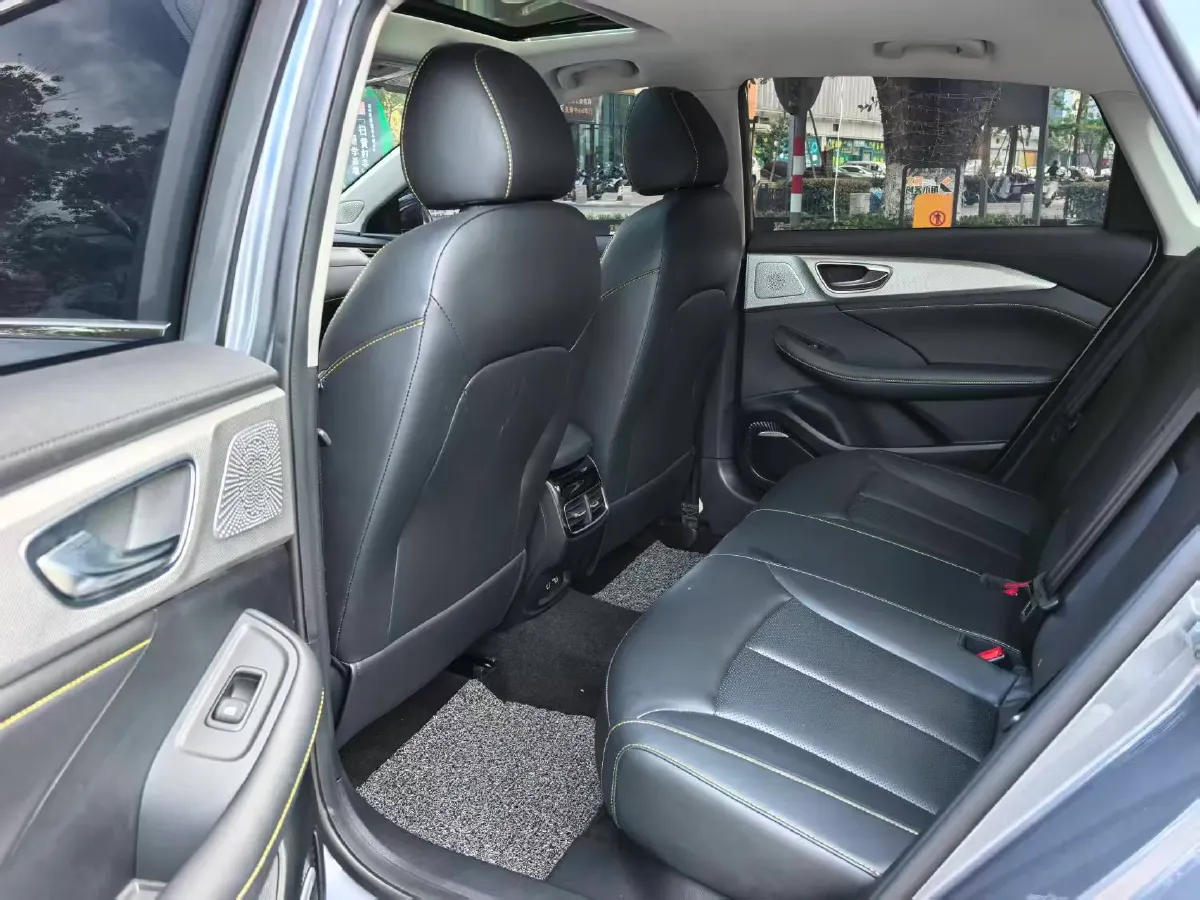 2020 Roewe i6 MAX 1.5T 173HP L4 7DCT,autocango,china used car exporter,china ev exporter,chinese used car exporter,chinese used ev exporter
