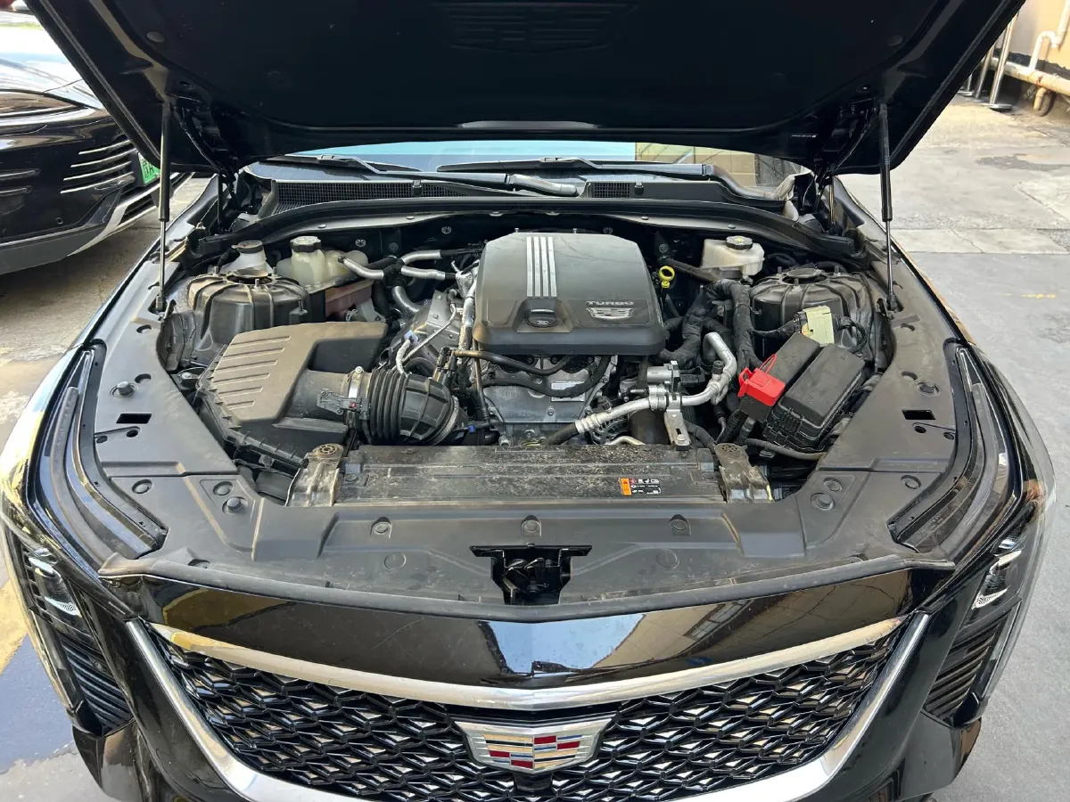 2024 Cadillac CT5 2.0T 237HP L4 10AT,autocango,china used car exporter,china ev exporter,chinese used car exporter,chinese used ev exporter
