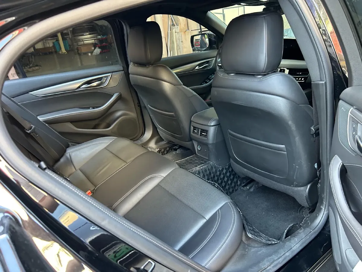 2024 Cadillac CT5 2.0T 237HP L4 10AT,autocango,china used car exporter,china ev exporter,chinese used car exporter,chinese used ev exporter