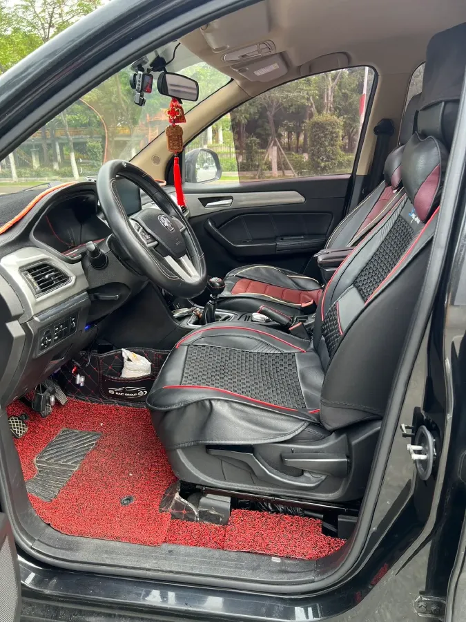 2017 BAIC WeiWang M50F 1.3T 129HP L4 6MT,autocango,china used car exporter,china ev exporter,chinese used car exporter,chinese used ev exporter