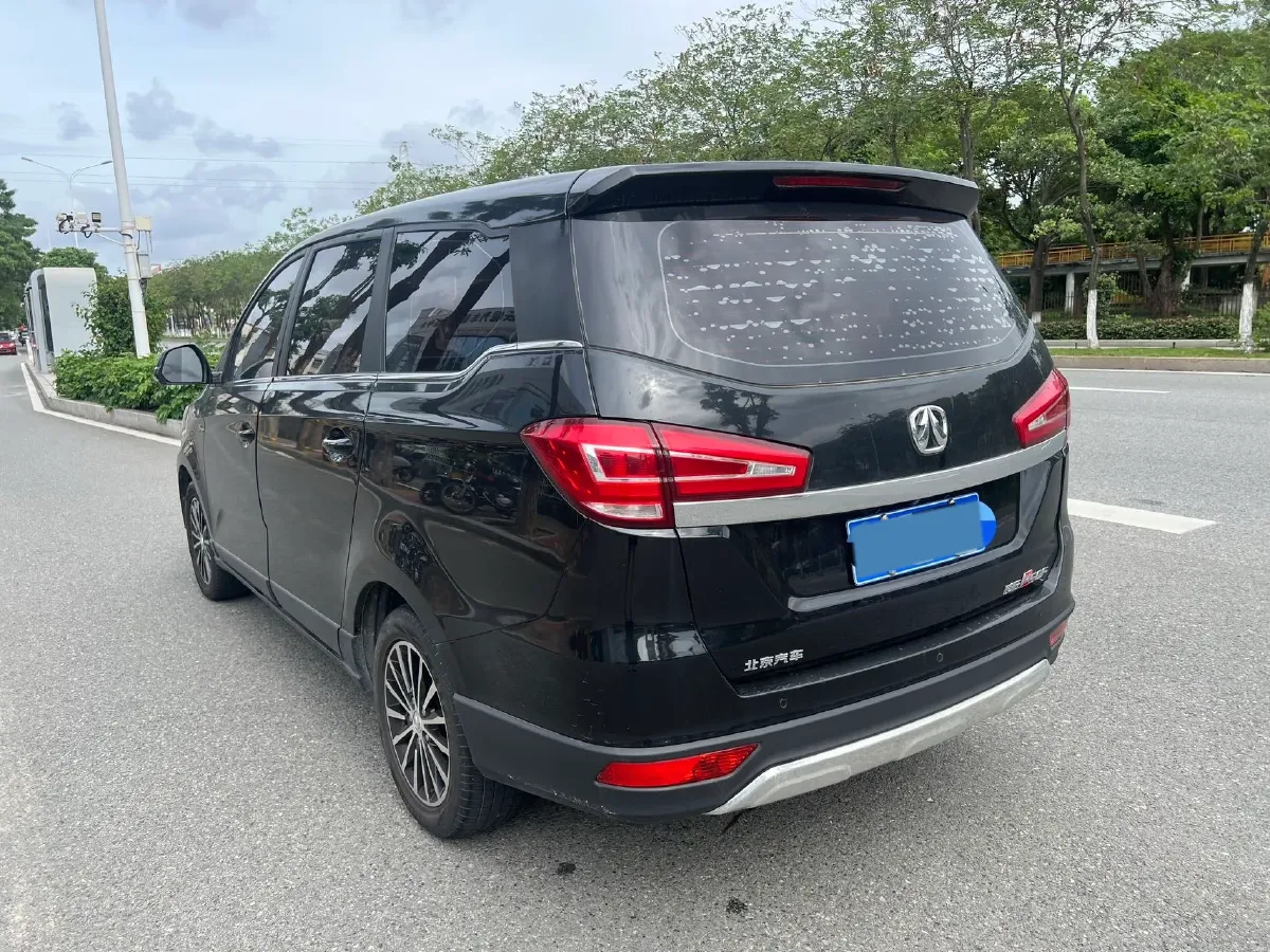 2017 BAIC WeiWang M50F 1.3T 129HP L4 6MT,autocango,china used car exporter,china ev exporter,chinese used car exporter,chinese used ev exporter
